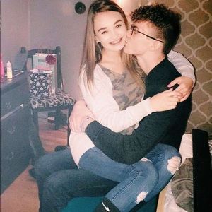 Meet your Posher, Devin